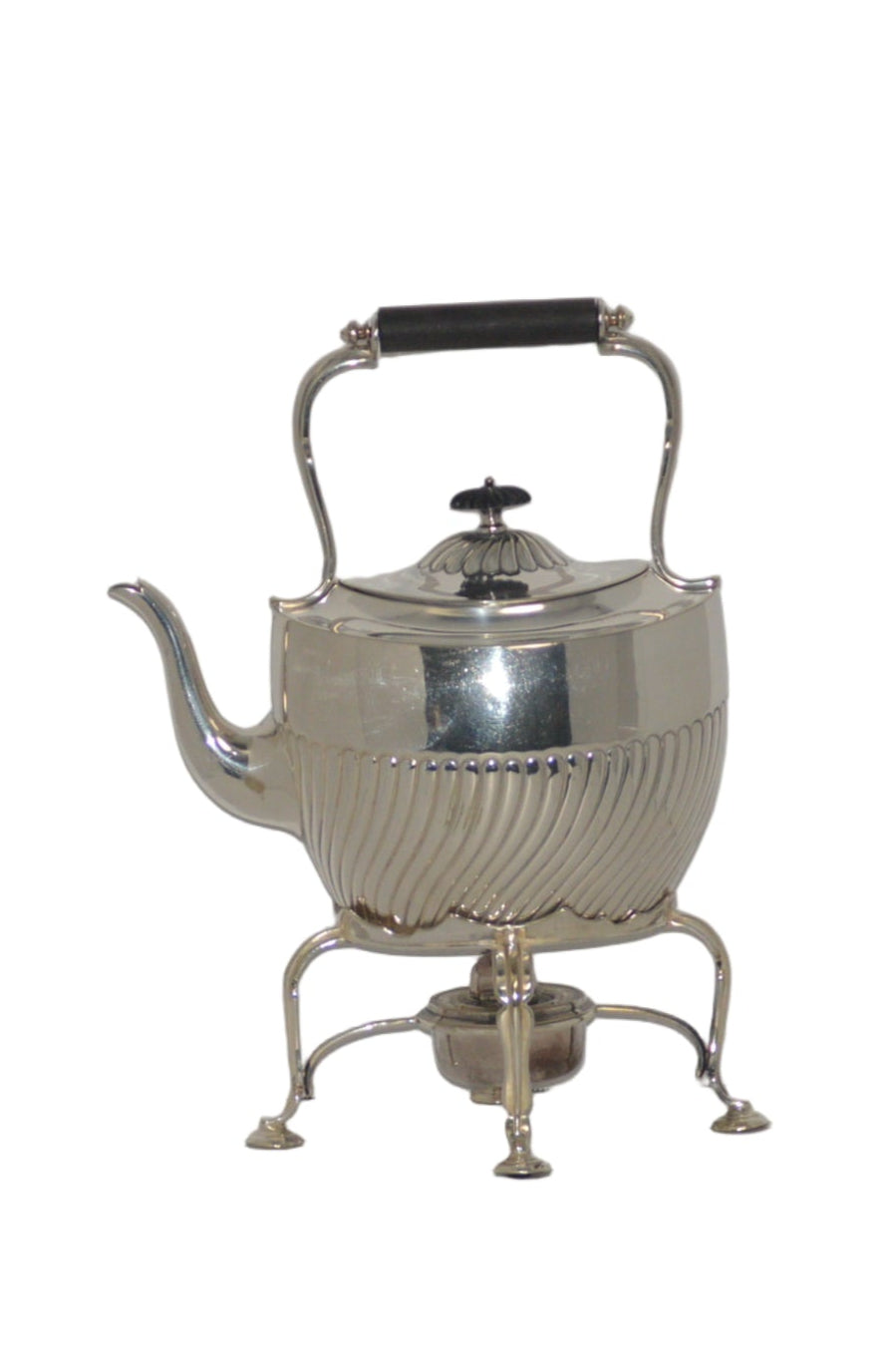 Vintage silver-plated (pre-owned) kettle with stand lid spirt burner by Elkington & Co..