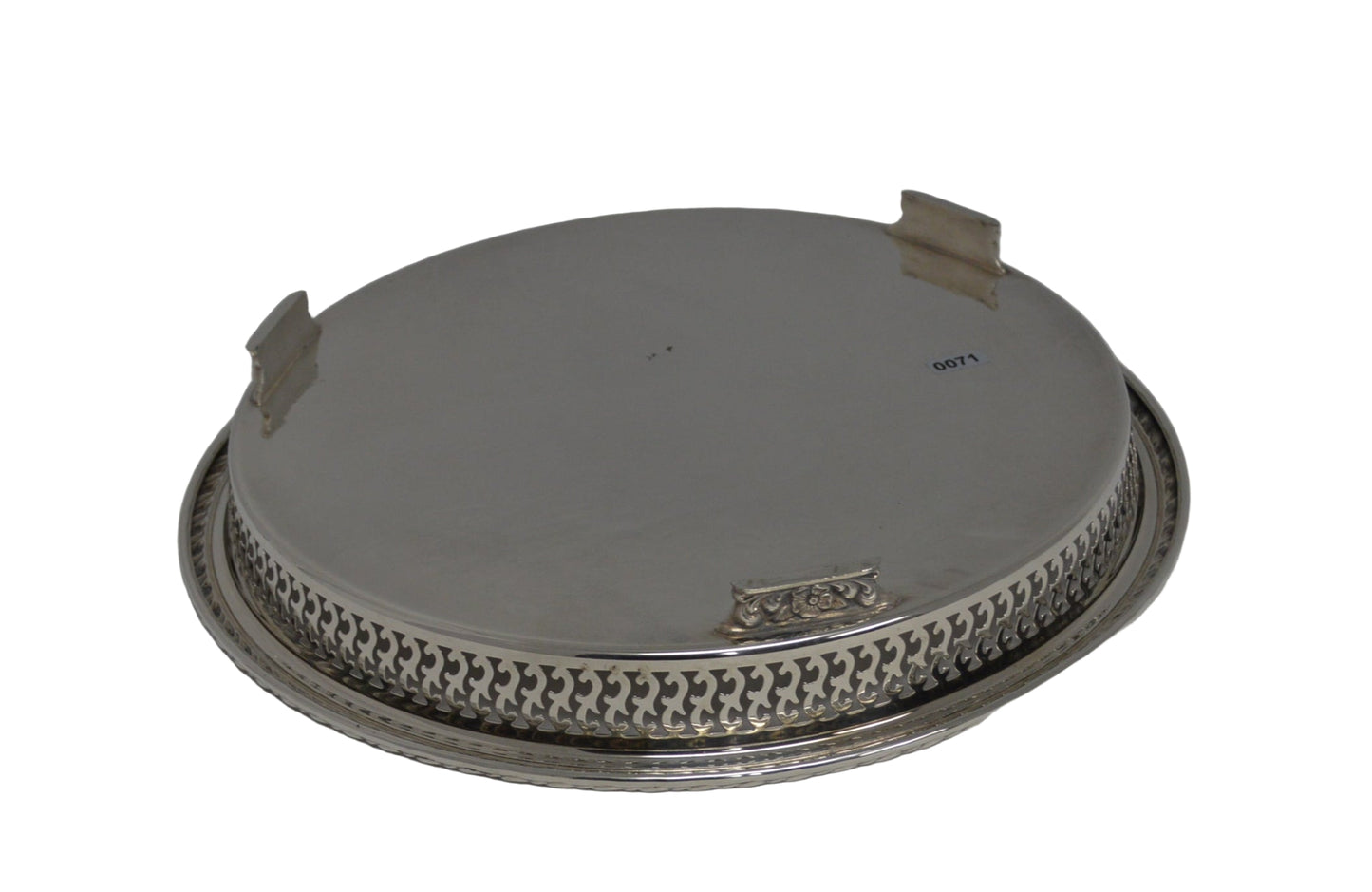 Vintage Serving tray measuring 13" wide X 2" deep by Oneida
