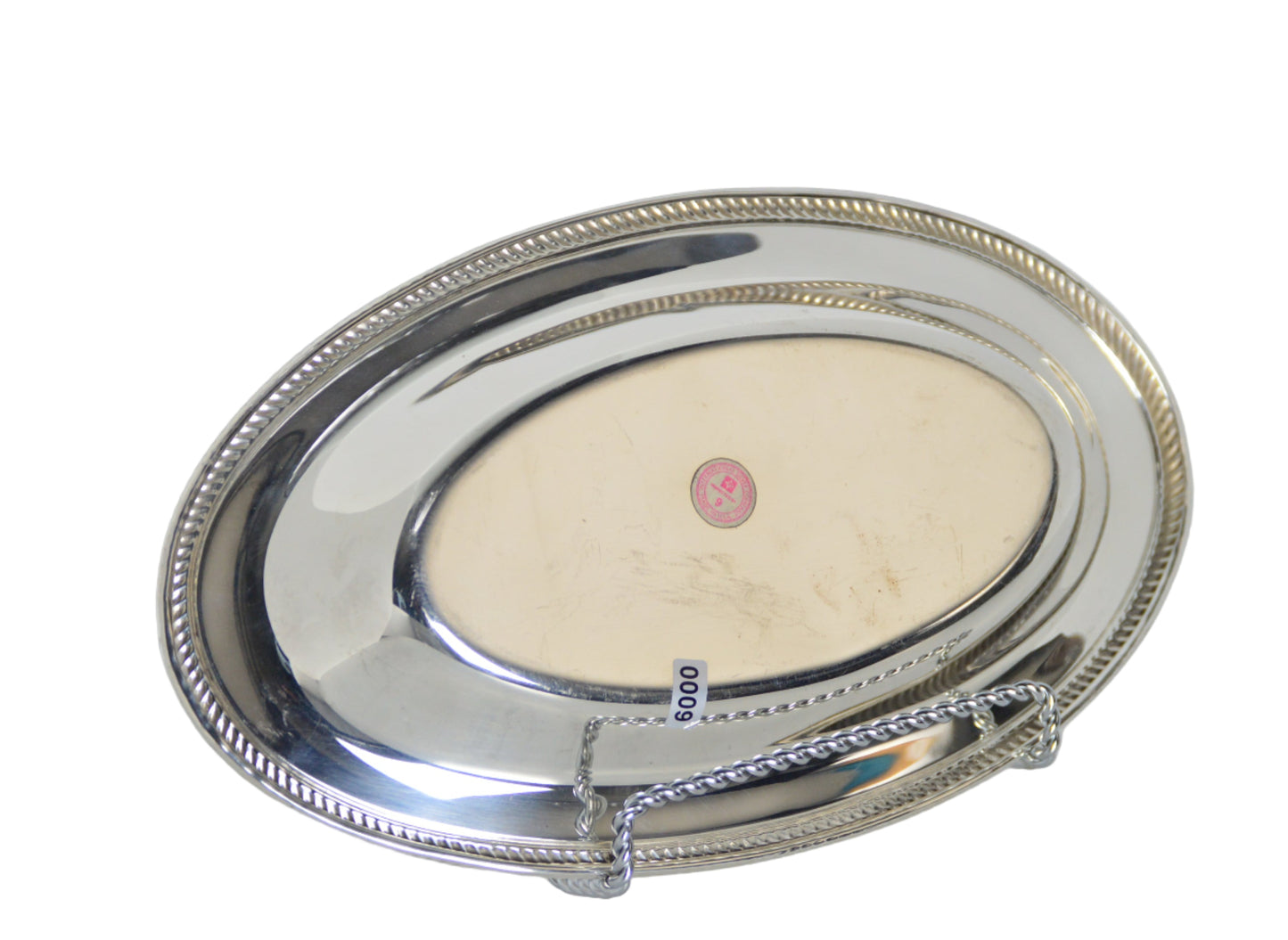 Vintage International Silver Co. Oval Silver Plated Bread server/dish.