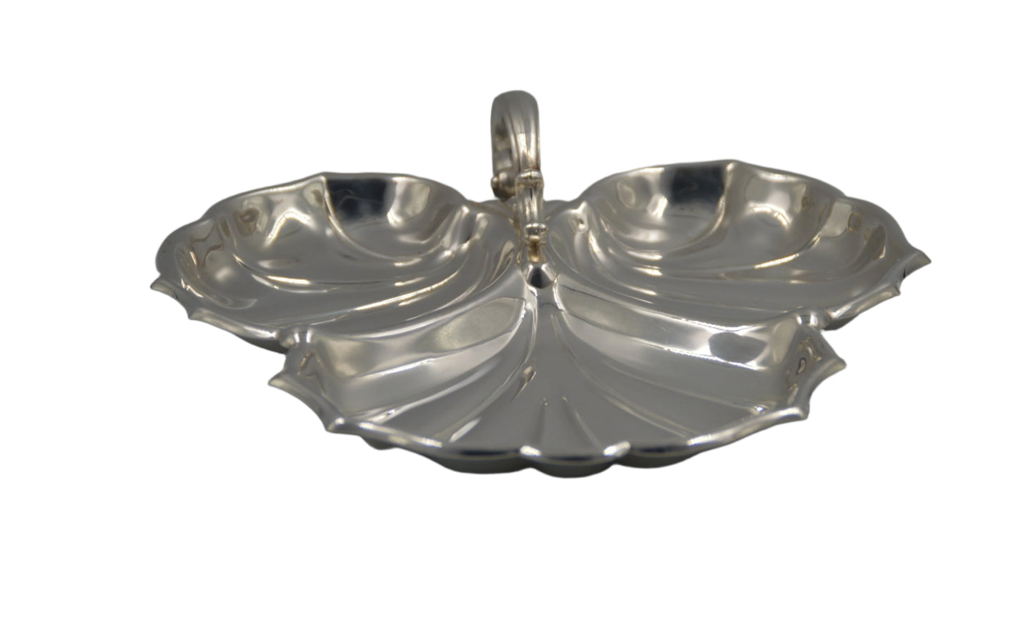 Vintage Silver Plated Shell Dish/Candy or Nut Tray
