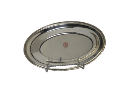 Vintage International Silver Co. Oval Silver Plated Bread server/dish.