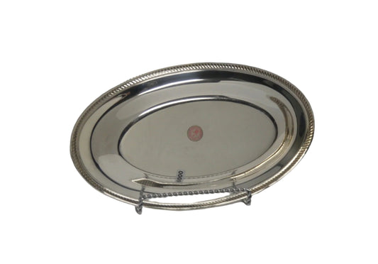Vintage International Silver Co. Oval Silver Plated Bread server/dish.