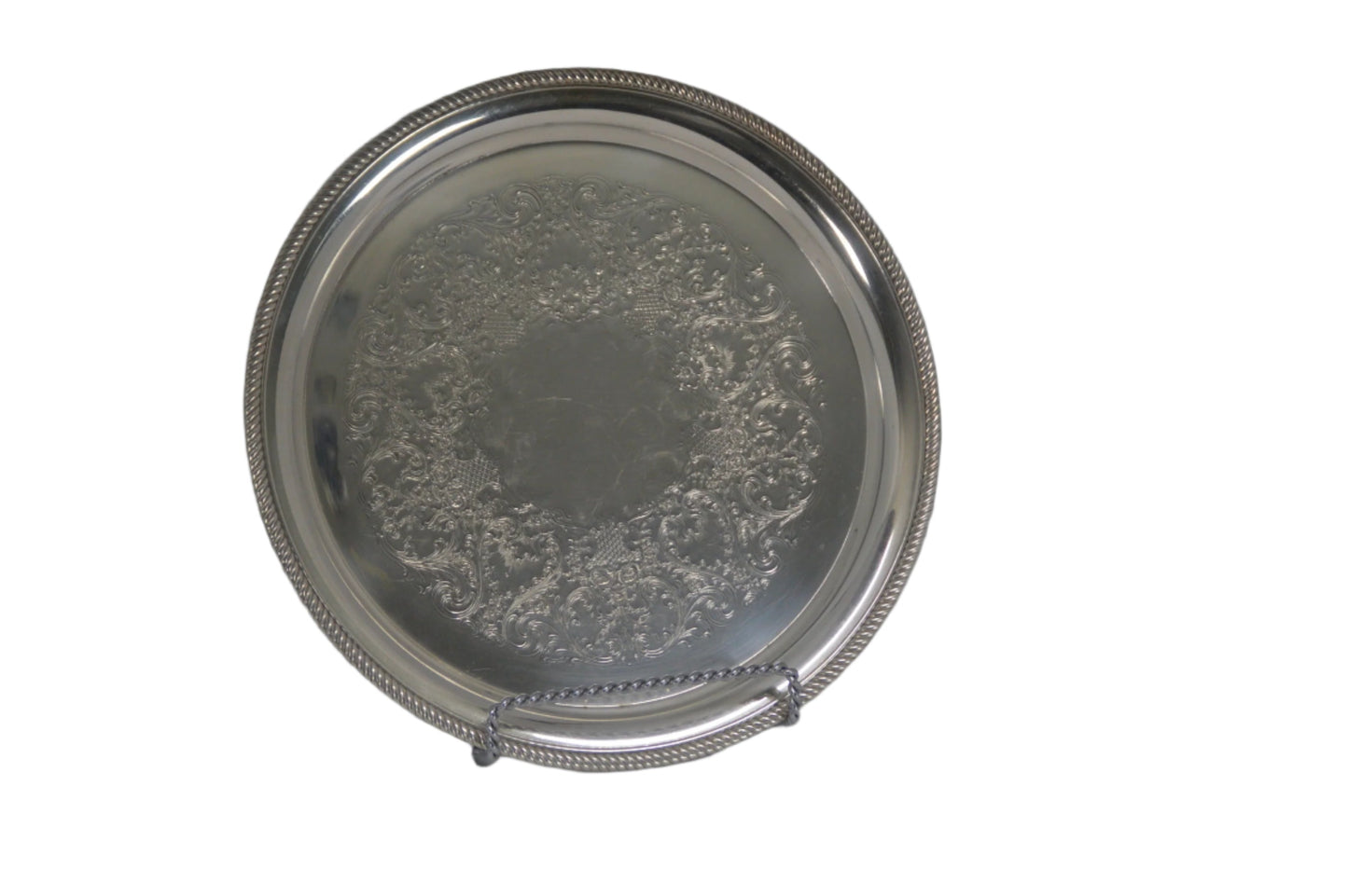 Vintage silver plated (pre-owned) 12"round serving tray By Castifton International silver # 671