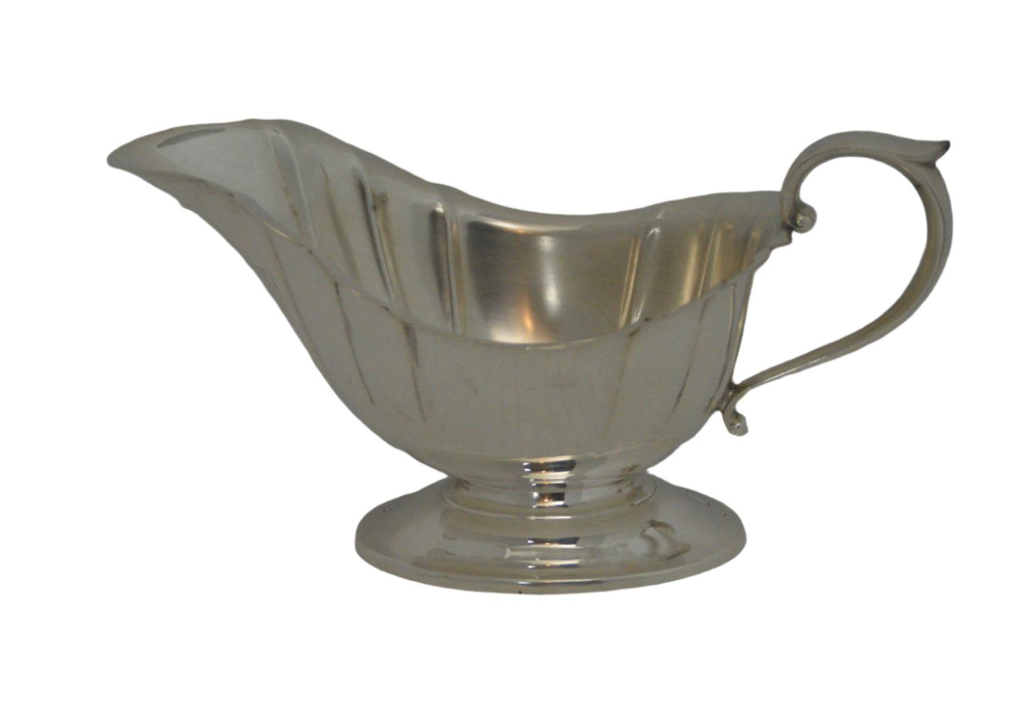 Vintage silver-plated gravy boat (pre-owned) unmarked