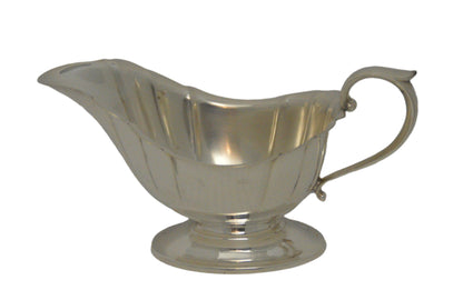 Vintage silver-plated gravy boat (pre-owned) unmarked