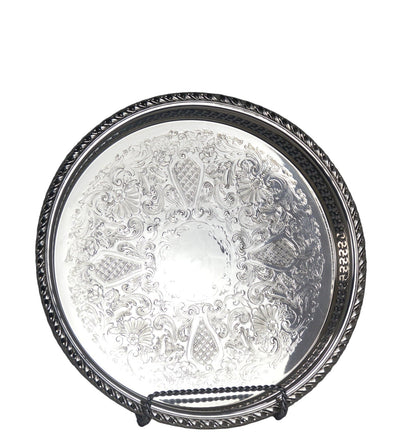 Vintage Serving tray measuring 13" wide X 2" deep by Oneida