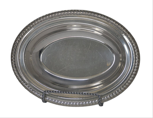 Vintage silver-plated serving dish/bowl  measures 9X12 X1 3/4" deep By W. m. Rogers