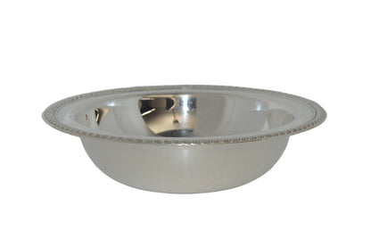 Silver-plated Vegetable Dish with lid (pre-owned) unmarked very good condition