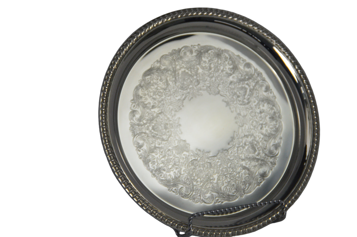 Vintage silver-plated serving Tray (Like New)By International Silver  Co.