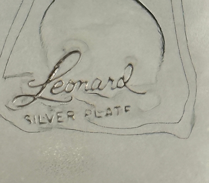 Vintage silver-plated Water/Ice tea Pitcher By Leonard (pre-owned).